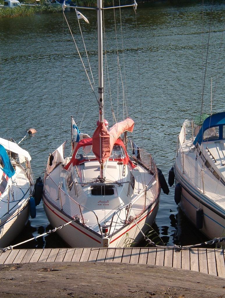 s/y Hennuli, Elisaari heinäkuussa 2003