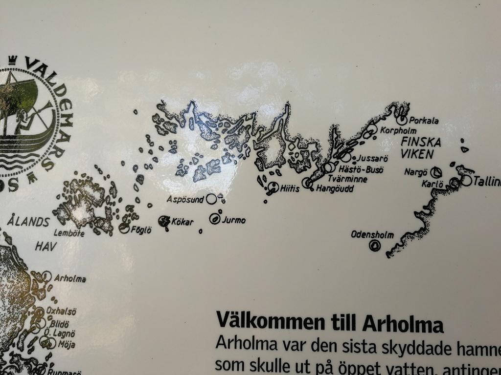Arholman infotaulu. 15/yö, mielenkiintoisia nimiä