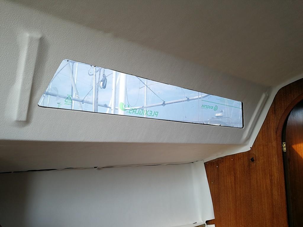 4.6 Nyt uskalsi sisäpuolelta poistaa ikkunan suojateippauksen. 