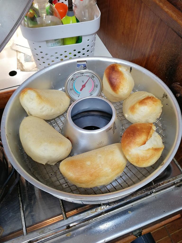 31.7 Nämäkin leivät tuli tehtyä, ovat matkanneet laru - sandhamn - sipoo.