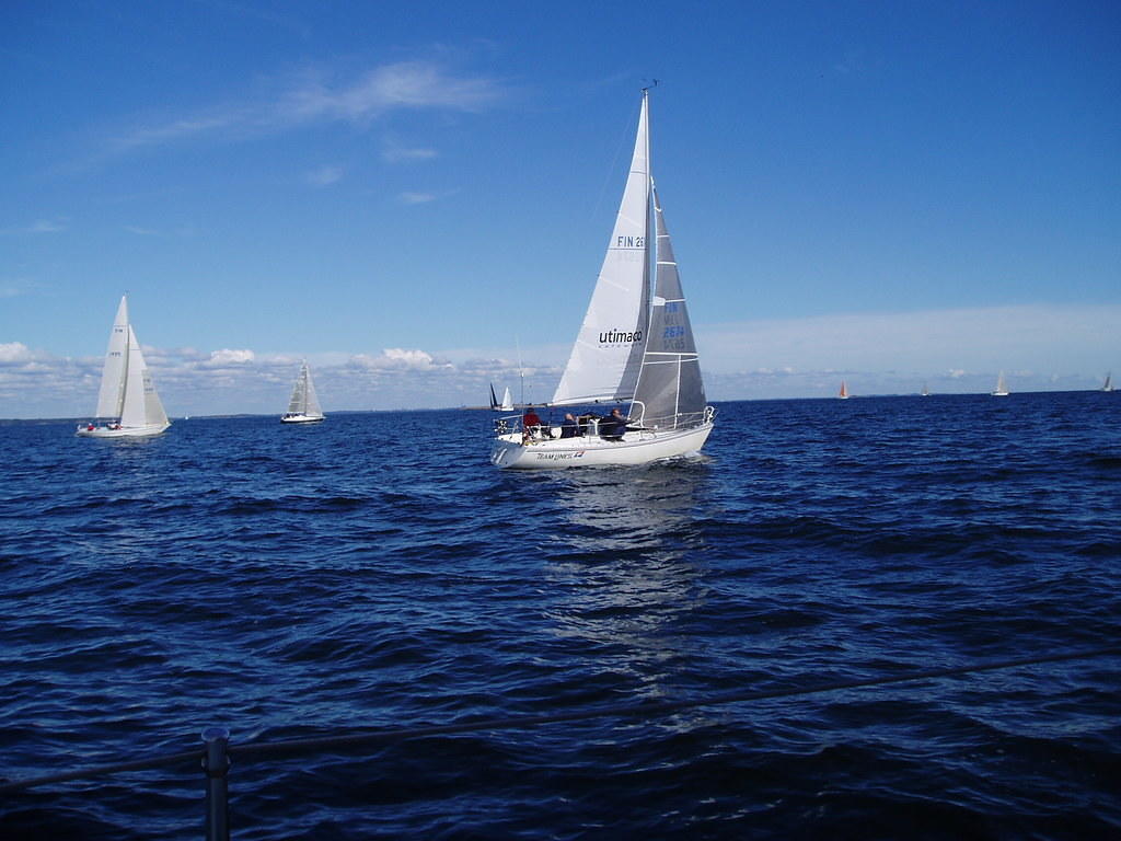 Kuva; Leif Ramm-Schmidt, s/y Tarantella II
Saaristostartin jälkeen heti paaralle ja
vapaisiin tuuliin