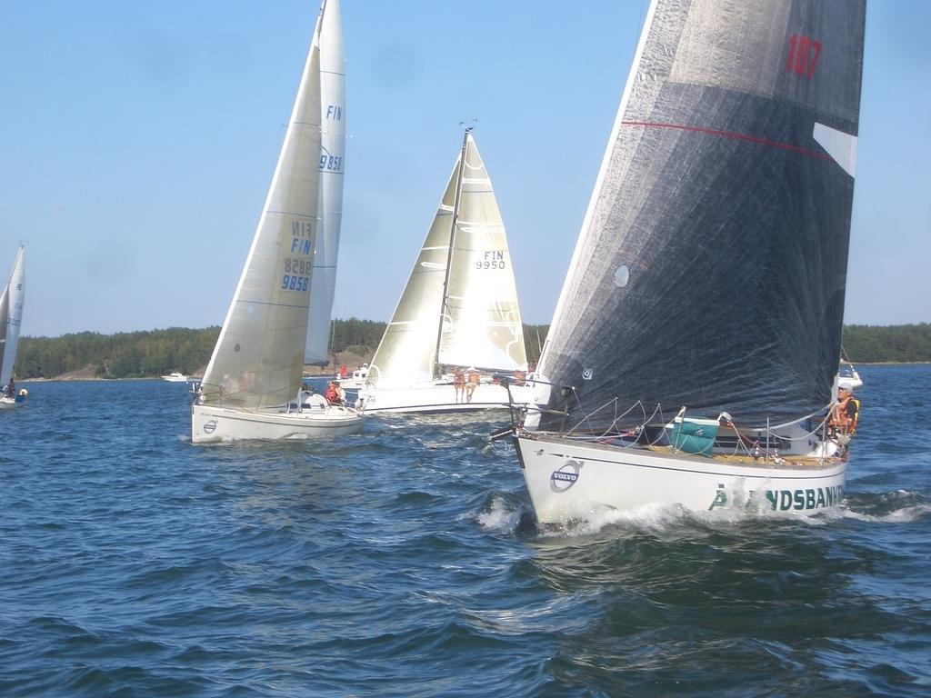 CIMG0589
   Startin jälkeisiä hetkiä
  Tarantella syö hitaat
© Niku Wärnhjelm