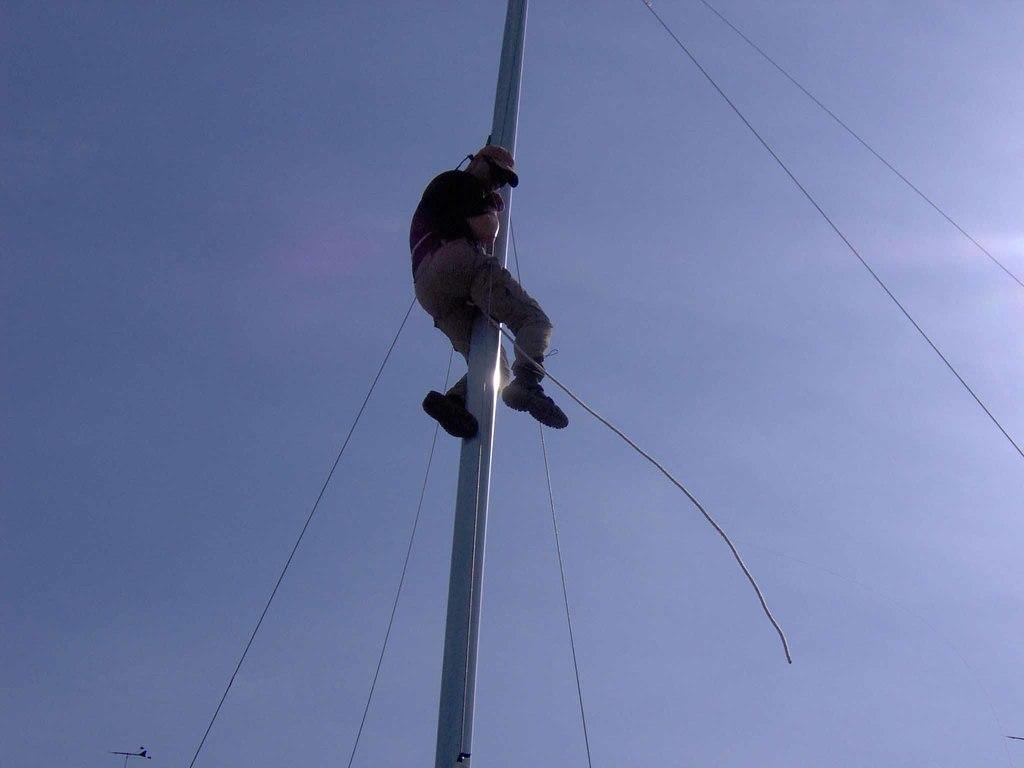 Panun kuva: Risto kiipesi Alman mastoon pujottamaan karannutta spinnun fallia