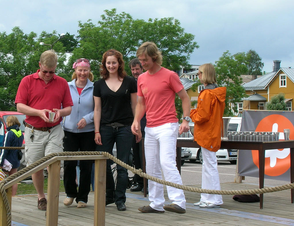 2008-07-03-19-15-34

© Réa Maxwell

1. päivän voittajana Charlotta