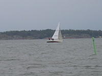 FE-regatta 2004, Charlotta miessaaren
selällä ennen starttia.