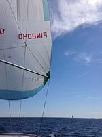 Olimme varautuneet köröttelemään koneella koko matkan, mutta sään ollessa täydellinen slöörikeli nostimme cruising-spinnun. Lopp
