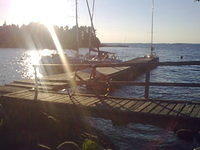 Vuokrajopo, ilta-aurinko ja kisalaituri.
© Pone 2010